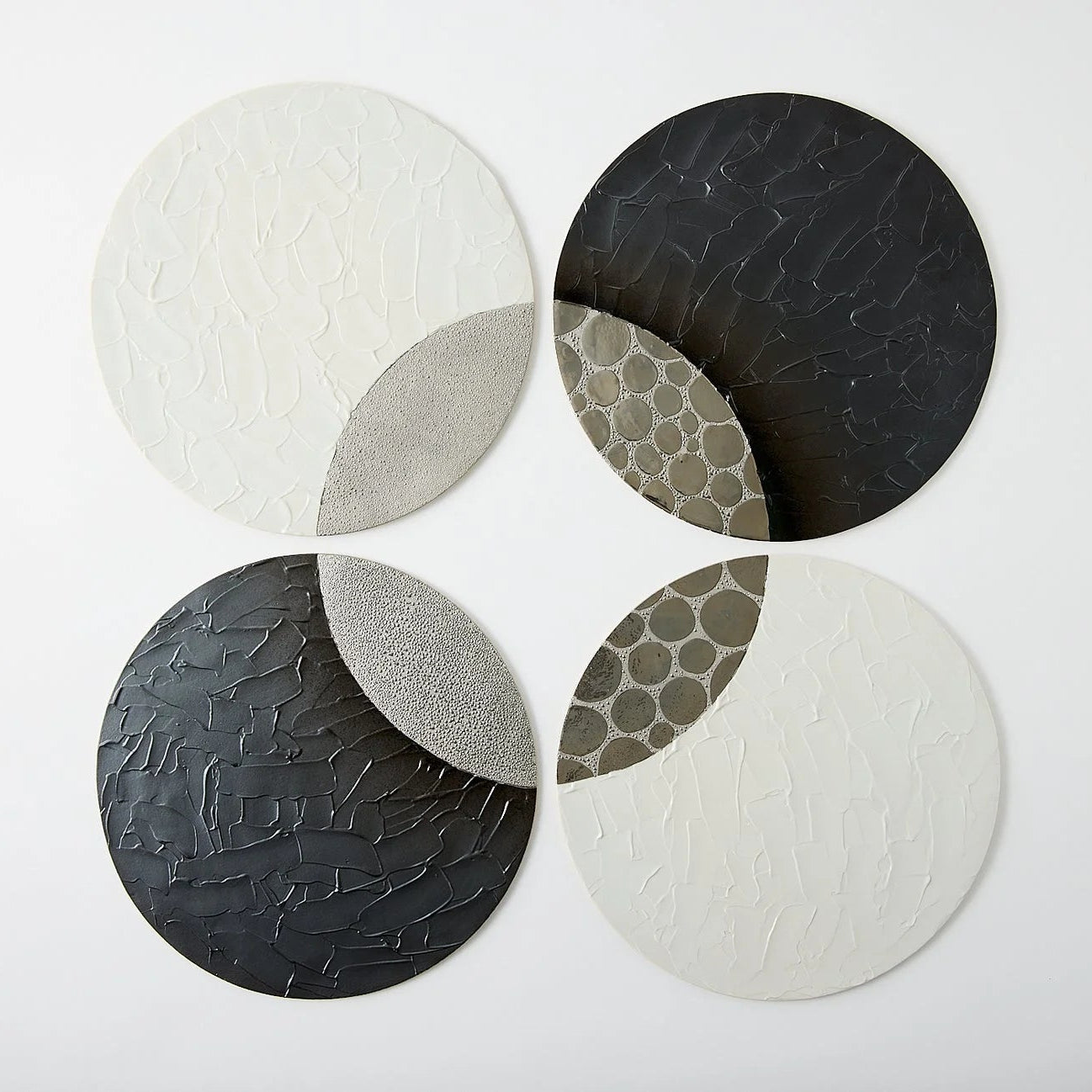 Gaenzara Japanese ceramic serving plate – traditional dinnerware for authentic Japanese meals and presentation.