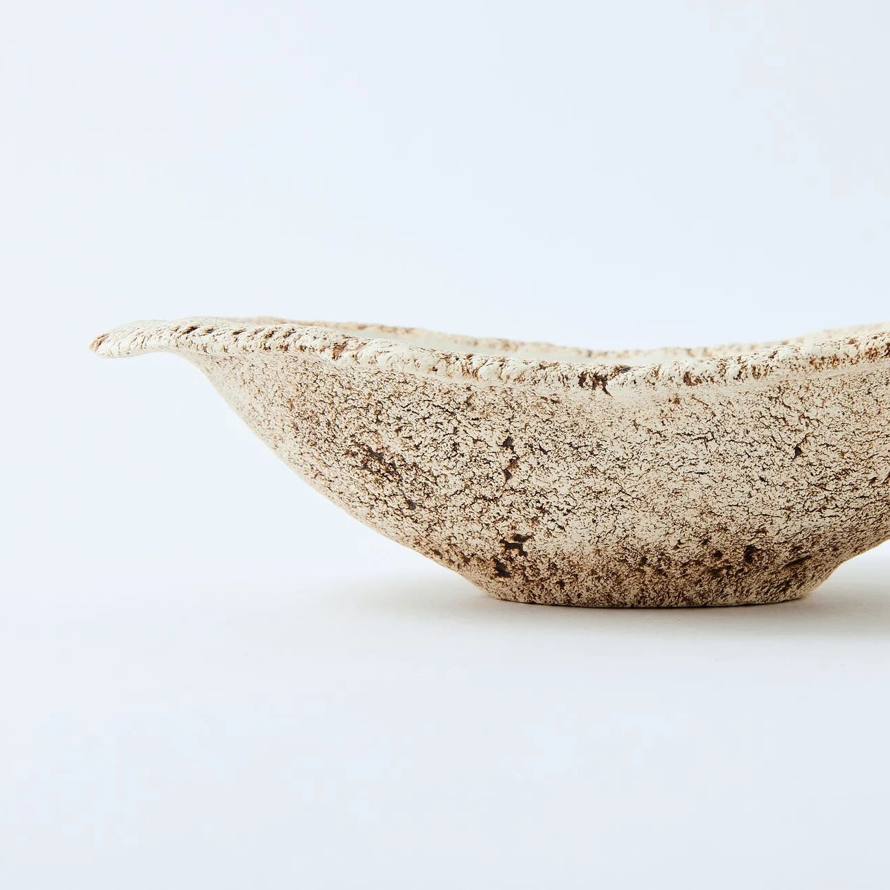 Hakuwa white oval bowl made from Japanese semi-porcelain and clay, handcrafted tableware for modern dining.