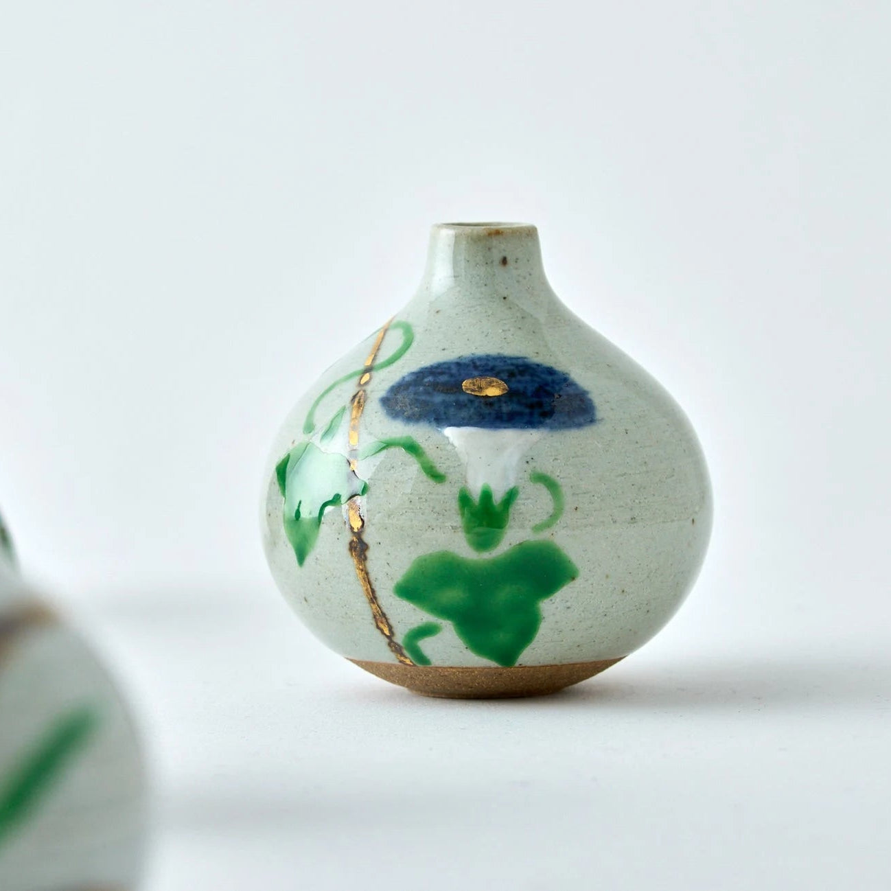 Handmade Japanese Tesai Kabin flower vase with Asagao morning glory motif, slipware Karatsu ceramic.