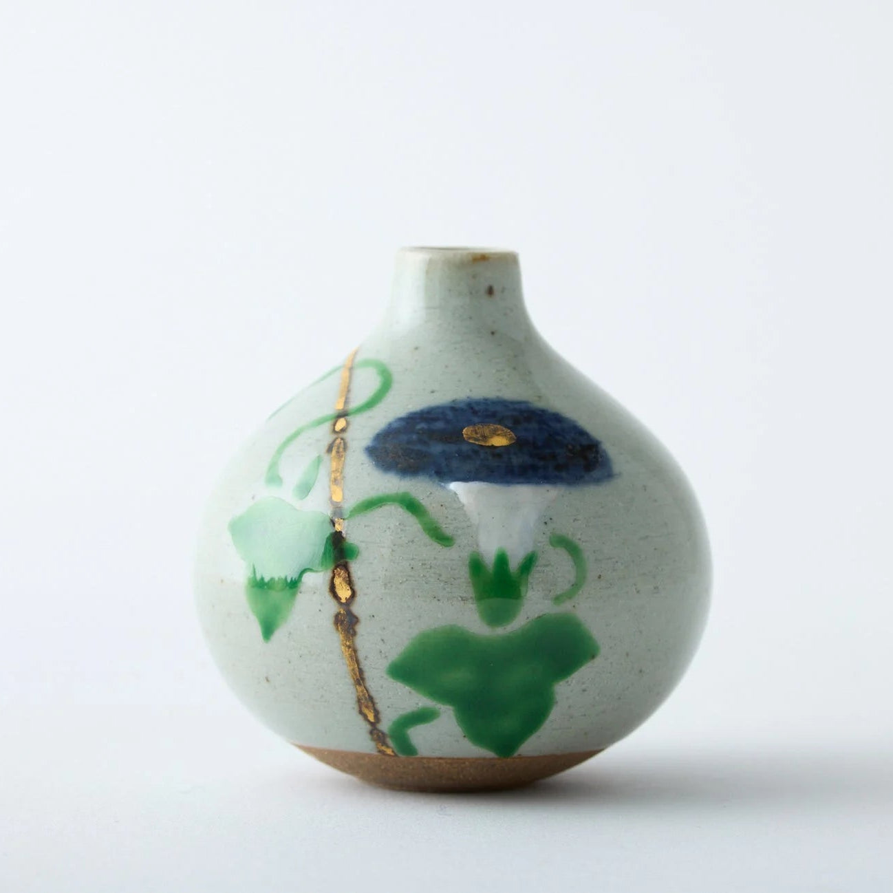 Handmade Japanese Tesai Kabin flower vase with Asagao morning glory motif, slipware Karatsu ceramic.