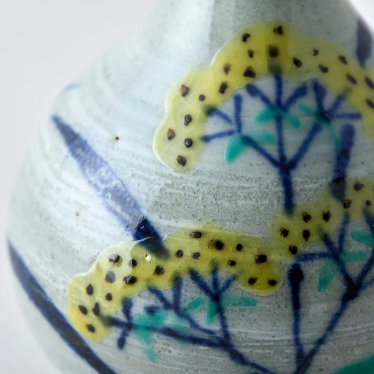 Japanese Tesai Kabin flower vase with Ominaeshi motif, handmade Karatsu clay and Amakusa slipware ikebana vase.