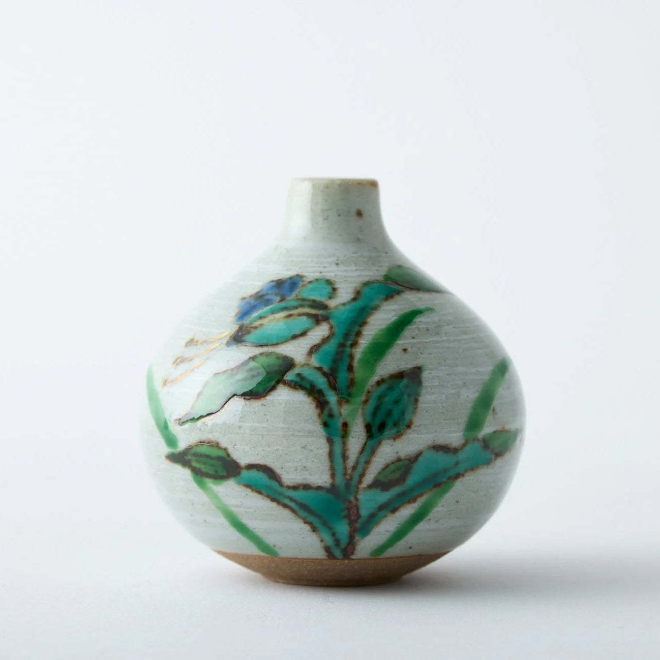 Japanese Tesai Kabin flower vase with Tsuyukusa motif, handmade Karatsu and Amakusa ceramic.