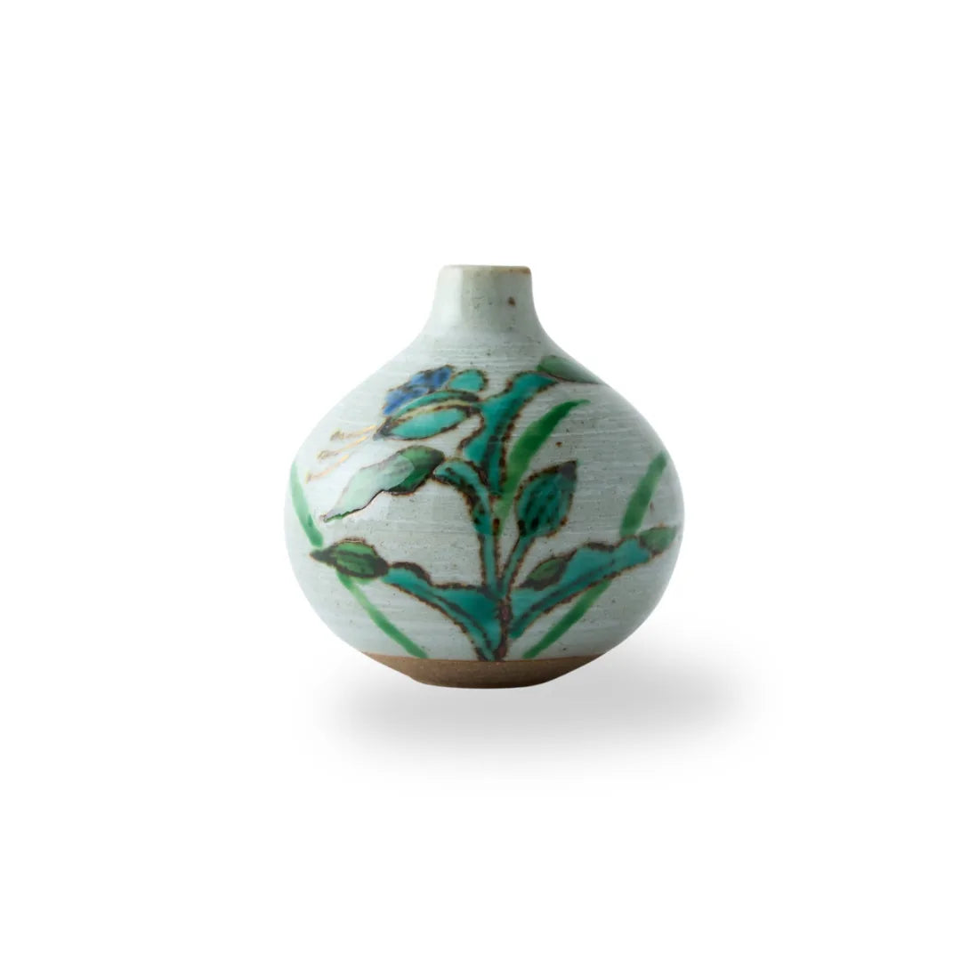 Japanese Tesai Kabin flower vase with Tsuyukusa motif, handmade Karatsu and Amakusa ceramic.