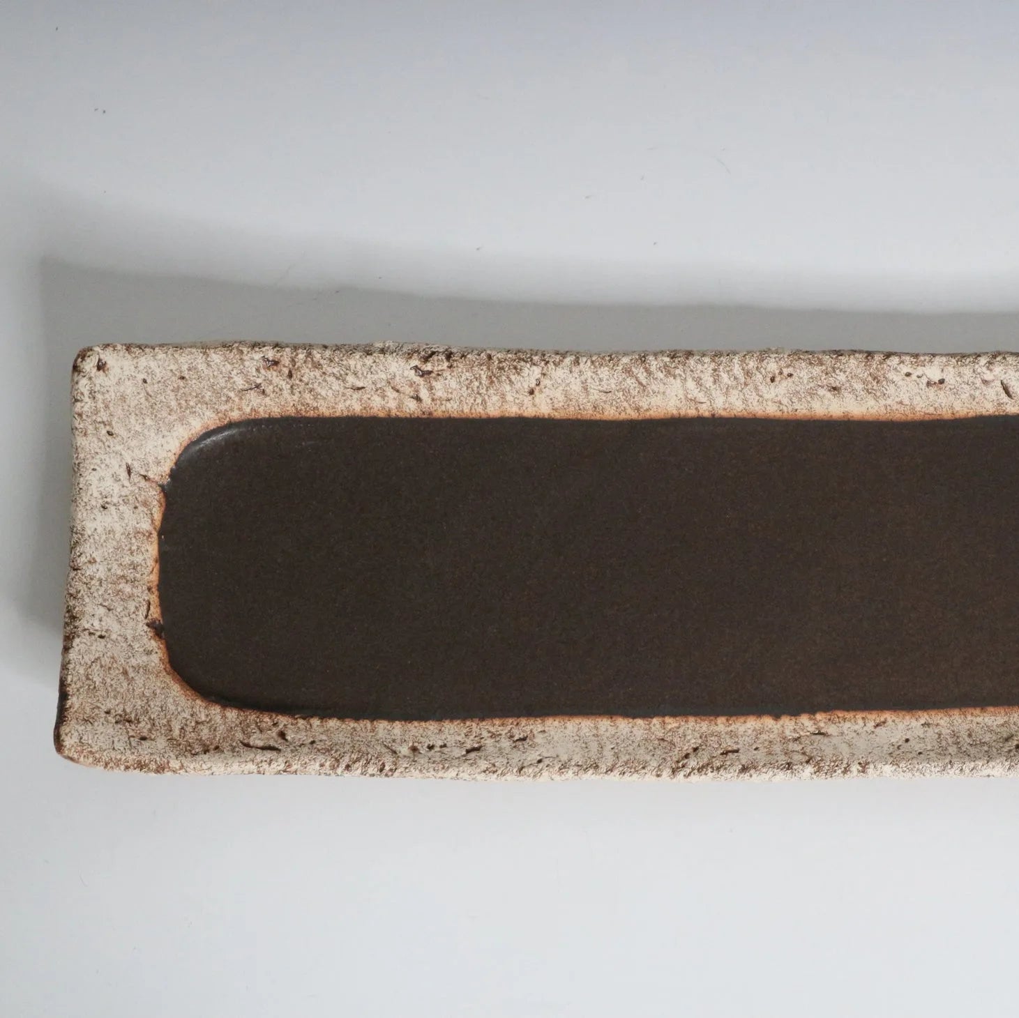 Keshiki Zara Japanese semi-porcelain rectangular plate made from mixed clay for elegant modern dining.