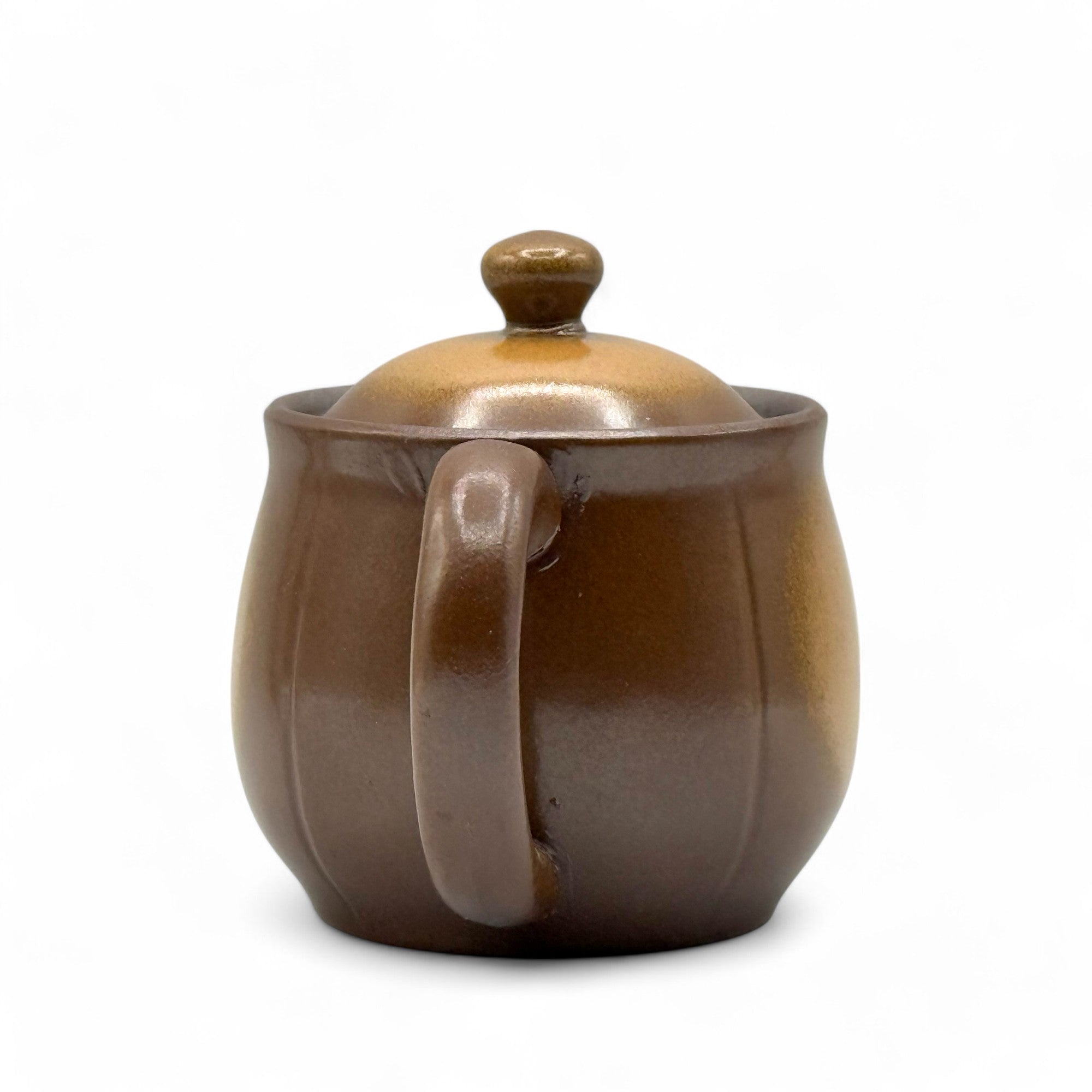 Mirai brown Banko-yaki Kyusu Japanese teapot handcrafted in clay, ideal for brewing authentic Japanese green tea.