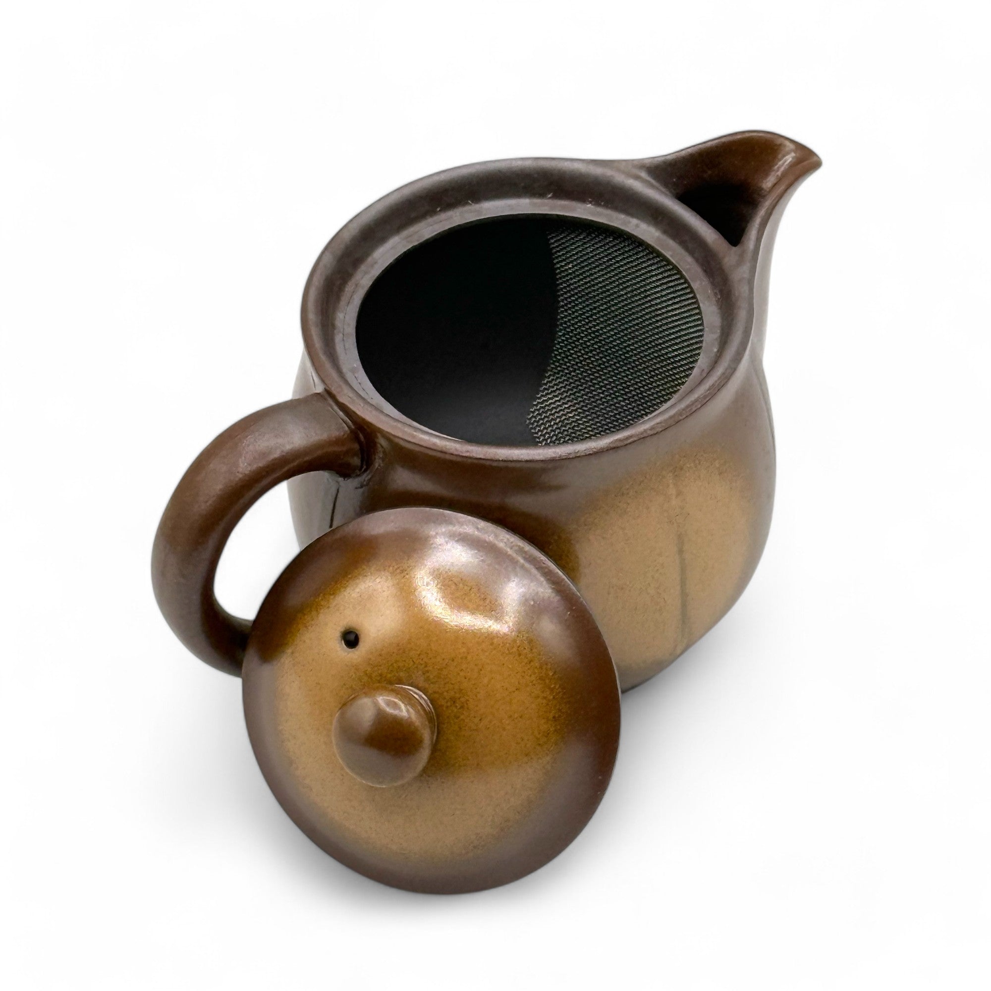 Mirai brown Banko-yaki Kyusu Japanese teapot handcrafted in clay, ideal for brewing authentic Japanese green tea.
