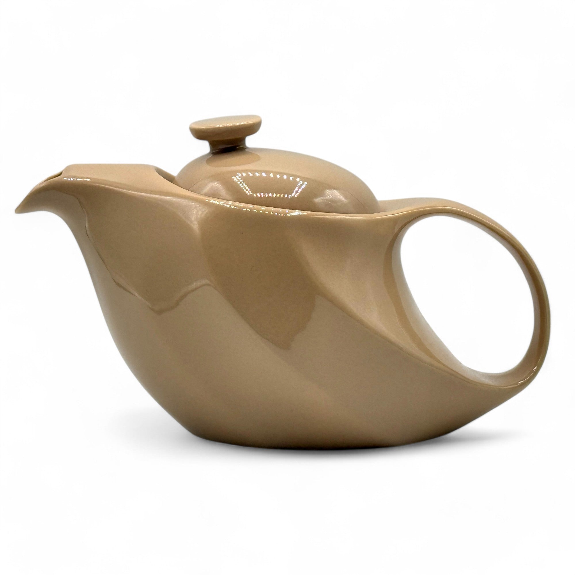 Rakuchin Beige Mino-yaki porcelain Kyusu teapot – traditional Japanese teaware handcrafted for elegant tea brewing.