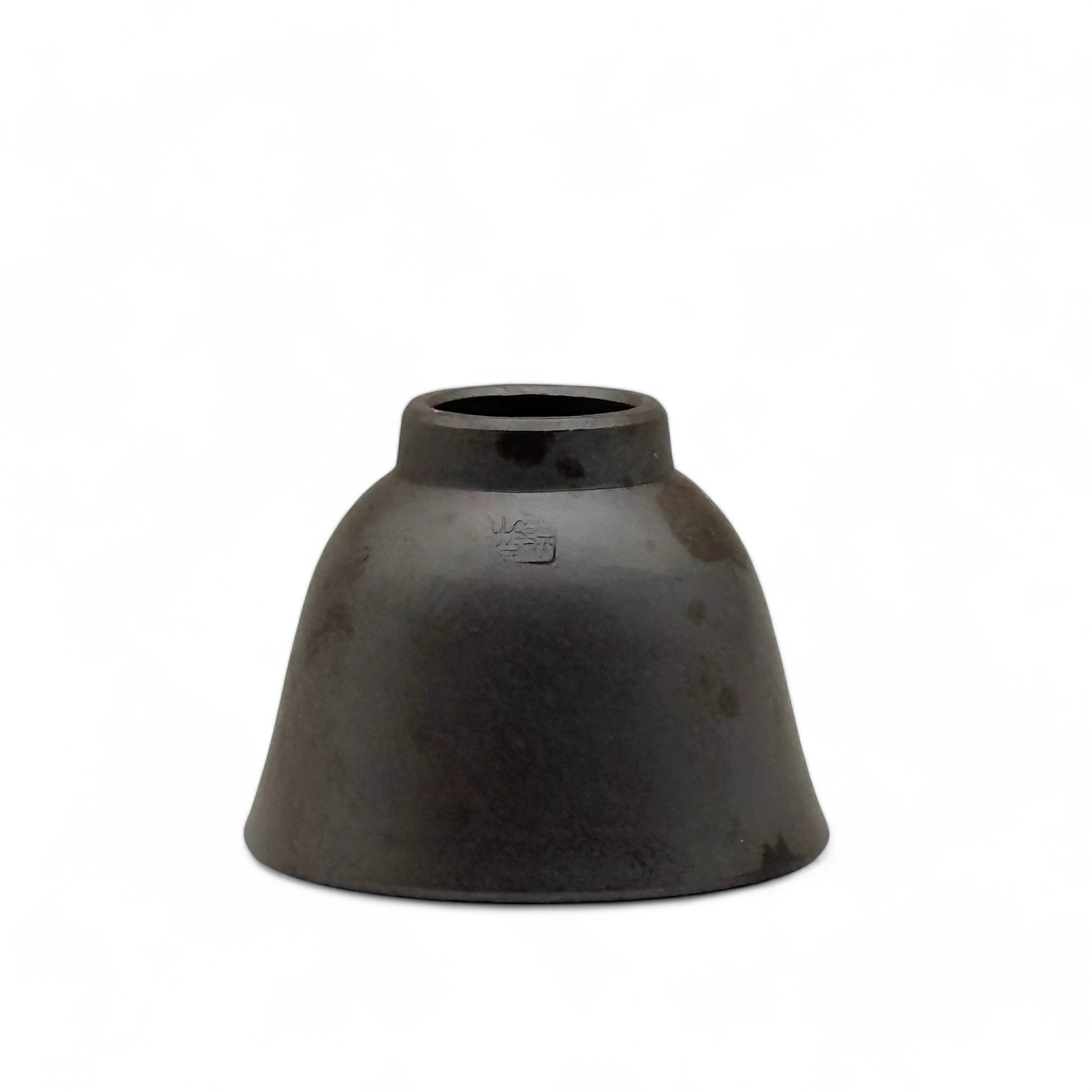 Handcrafted Mino-yaki Yunomi Japanese Sencha teacup with traditional glaze, perfect for daily tea rituals.