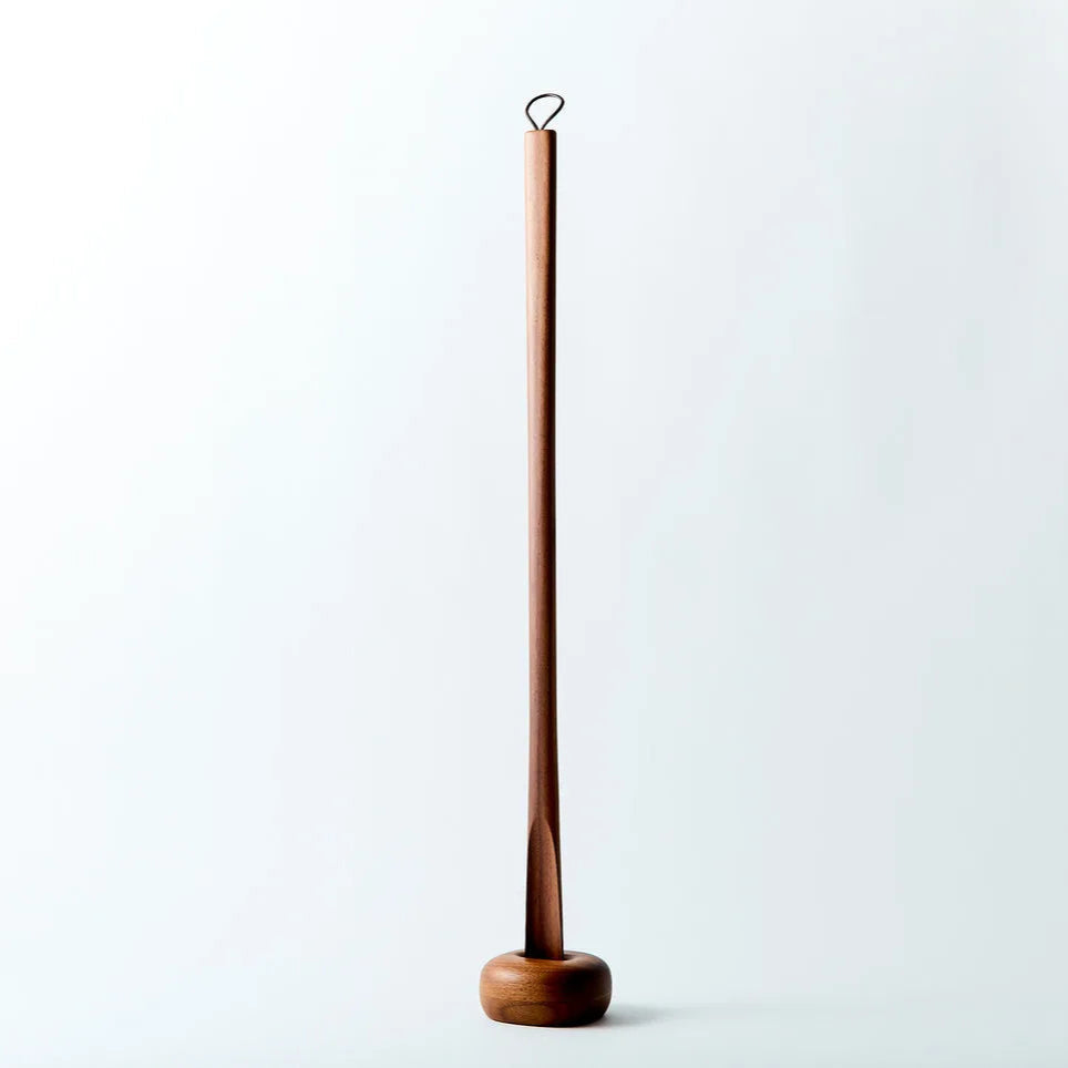 Yuhuro Japanese comfy shoehorn for easy, ergonomic slip-on shoes, designed for comfort and effortless use.