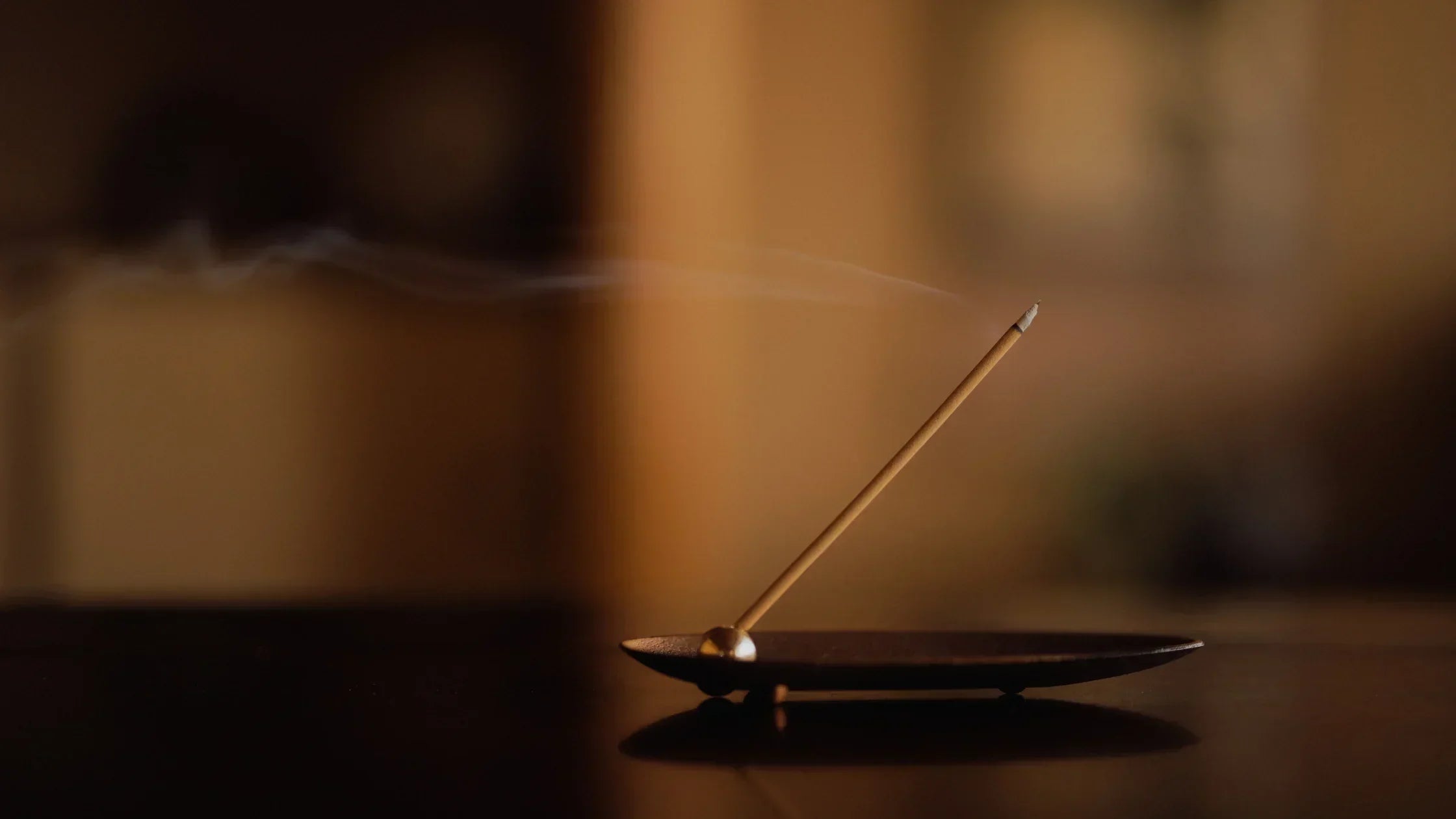 A Guide to Japanese Incense: Fragrances for Relaxation