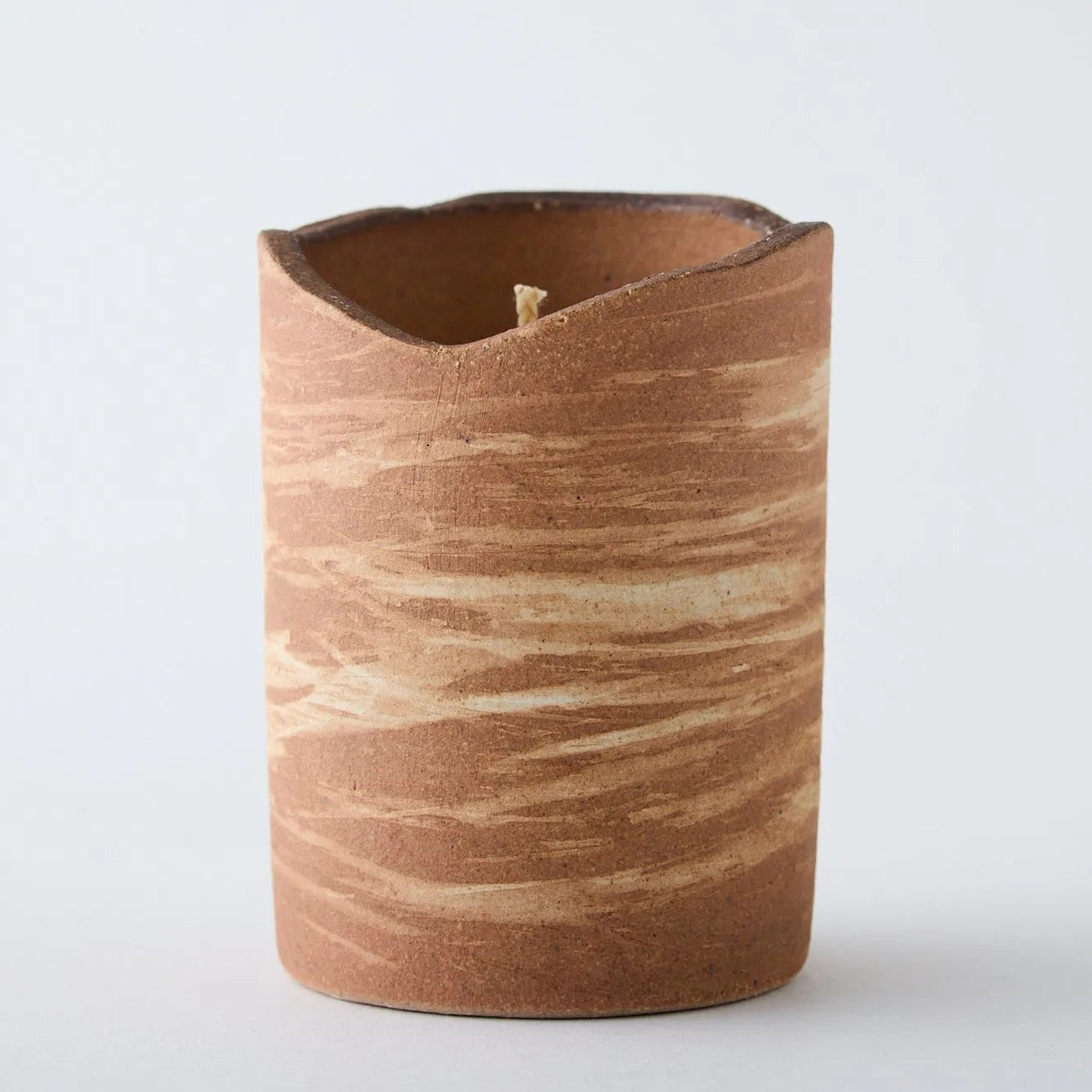 Akikaze Autumn Breeze Japanese aroma candle with sandalwood and cedar scent in minimalist glass jar, soy wax, calming home décor.