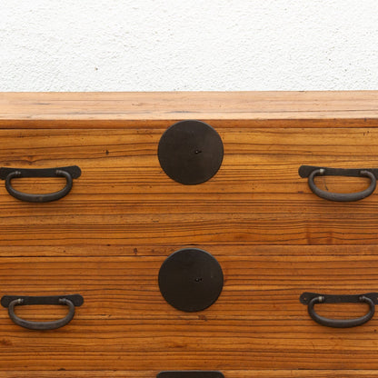 Fūga antique Japanese 2-piece tansu dresser with traditional wood joinery and iron hardware.