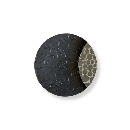 Gaenzara Japanese ceramic serving plate – traditional dinnerware for authentic Japanese meals and presentation.