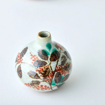Handmade Japanese Hagi Tesai Kabin ceramic flower vase in traditional wabi-sabi style for Ikebana or minimalist home décor.