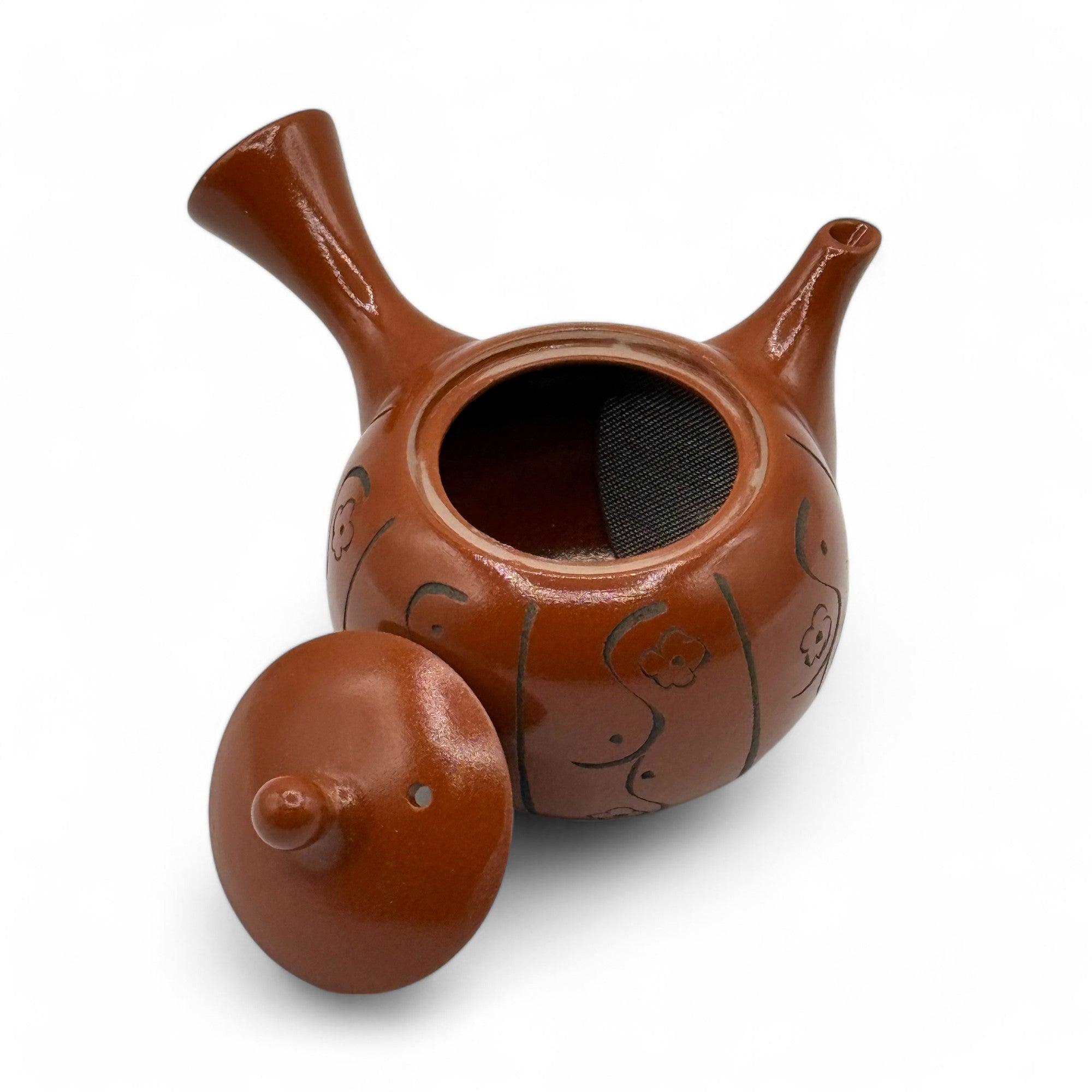 Handcrafted Yixing Tokusa Red Tokoname-yaki Kyusu Japanese teapot for authentic loose leaf tea brewing.