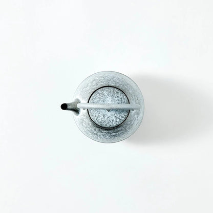 Hyōka Nambu ironware egg teapot – Japanese cast iron teapot with elegant snow theme design.