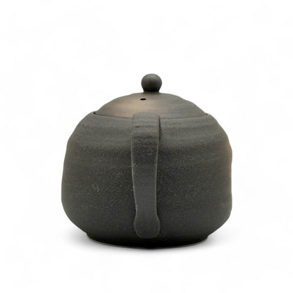 Iga Fukimaru Black Bizen-yaki Kyusu Japanese teapot – handmade ceramic teapot from Japan for brewing loose leaf tea.