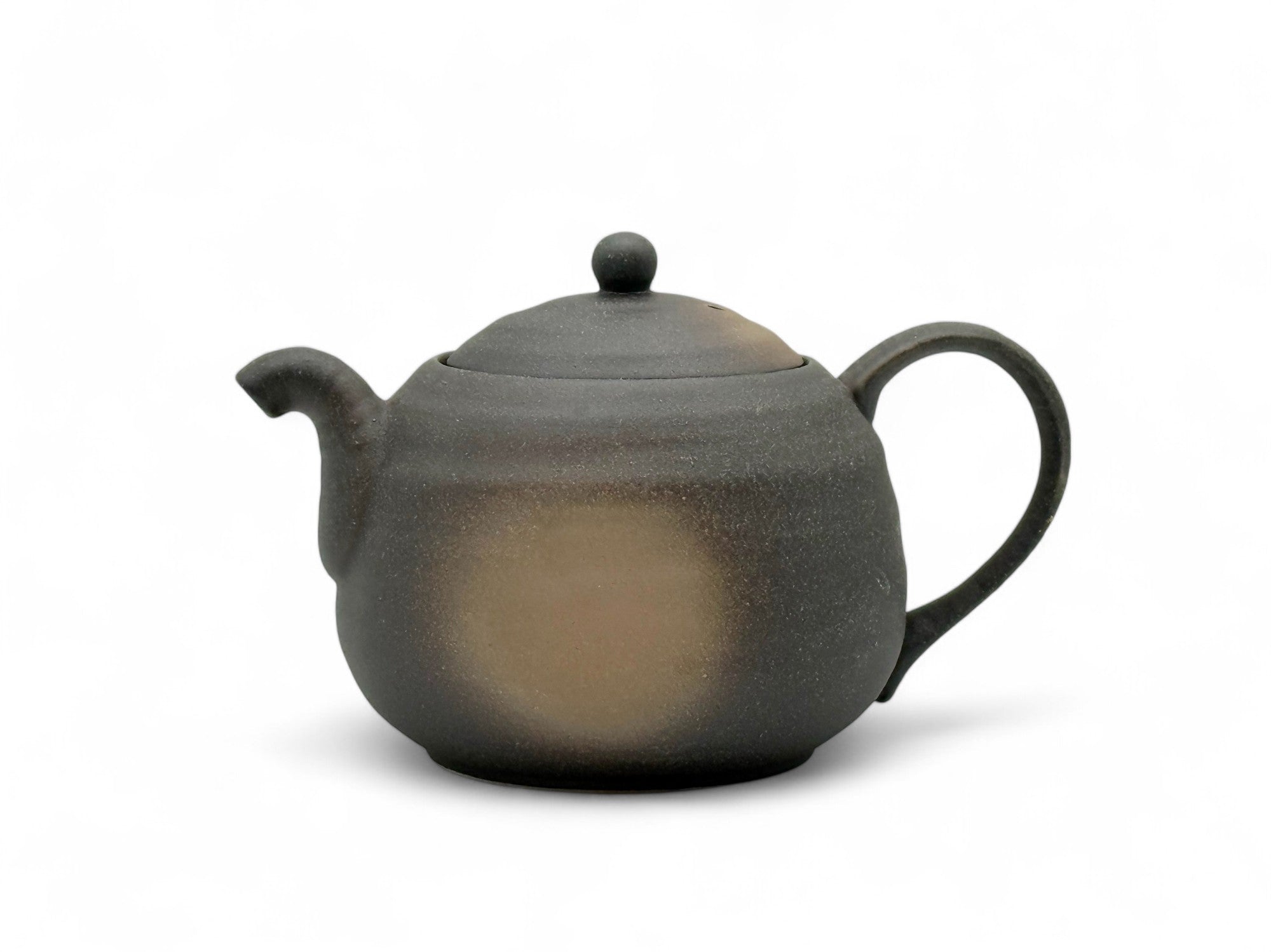 Iga Fukimaru Black Bizen-yaki Kyusu Japanese teapot – handmade ceramic teapot from Japan for brewing loose leaf tea.
