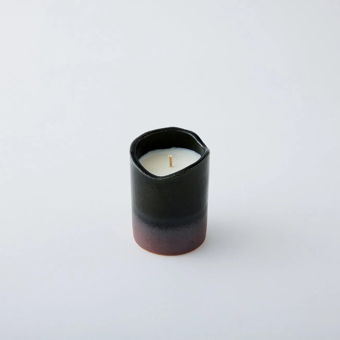 Handcrafted Miyamagi soy candle featuring Japanese forest aroma with sandalwood and oakmoss fragrance.