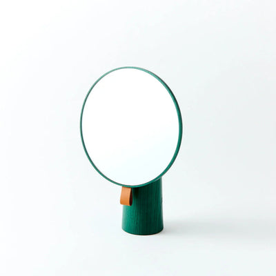 Elegant Japanese pivot mirror with 360° rotating design, perfect for modern and minimalist interior spaces.