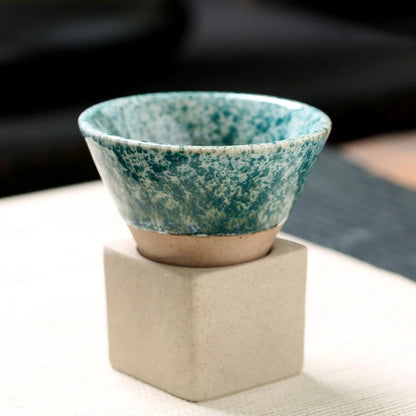 Japanese-style retro ceramic coffee cup with vintage design, ideal for tea or coffee lovers and home decor enthusiasts.