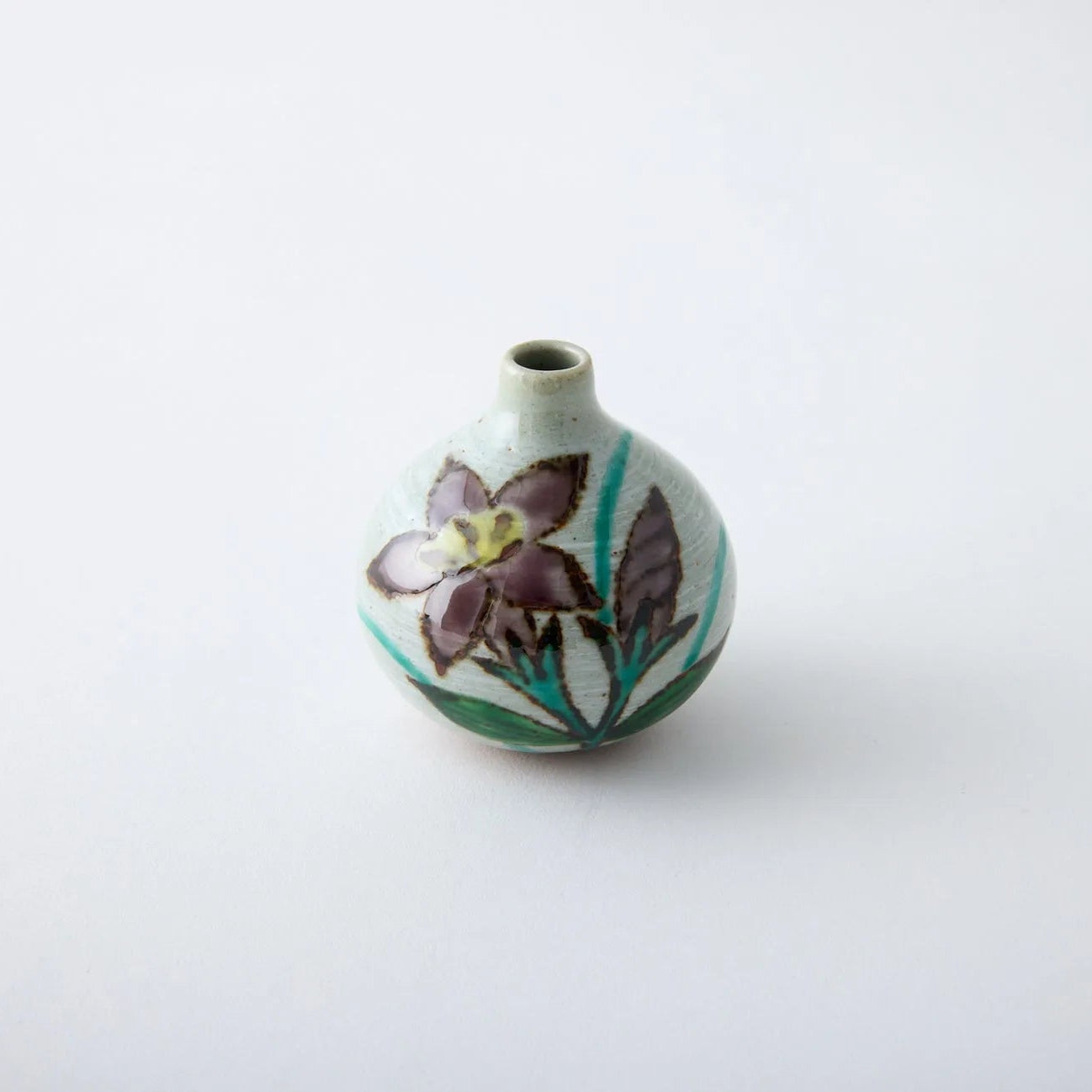 Japanese Tesai Kabin flower vase with Kikyo motif, handmade Karatsu clay with Amakusa slipware finish