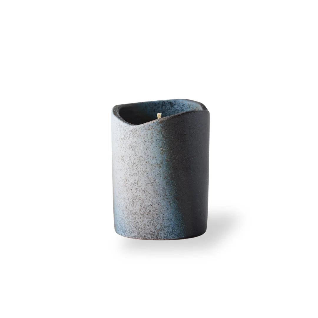 Kimorigaki Persimmon Japanese Aroma Candle made with natural soy wax, handcrafted for a calming and authentic home fragrance experience.