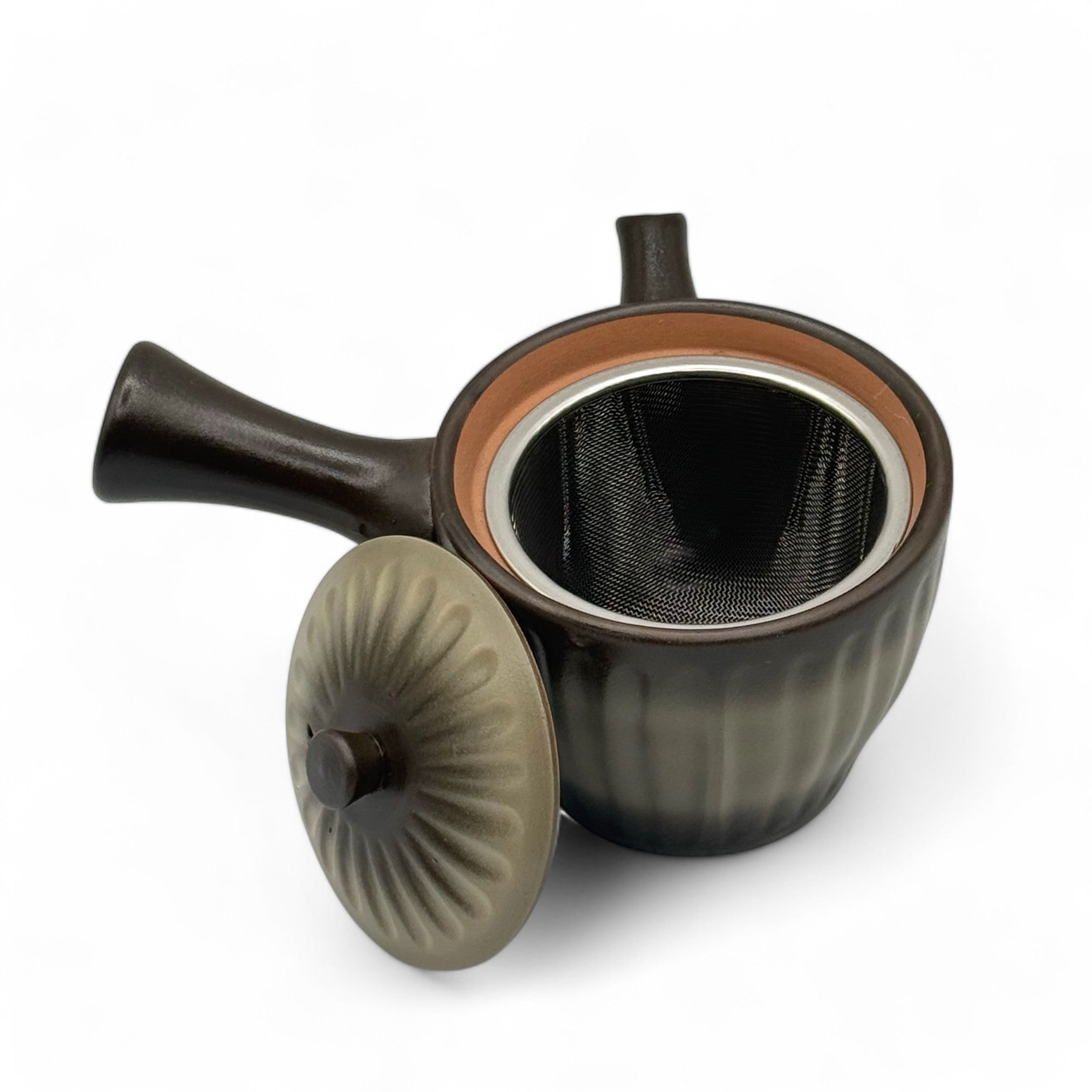 Kinsai Ibushi brown Tokoname-yaki Kyusu Japanese teapot, handcrafted traditional ceramic for authentic tea brewing.