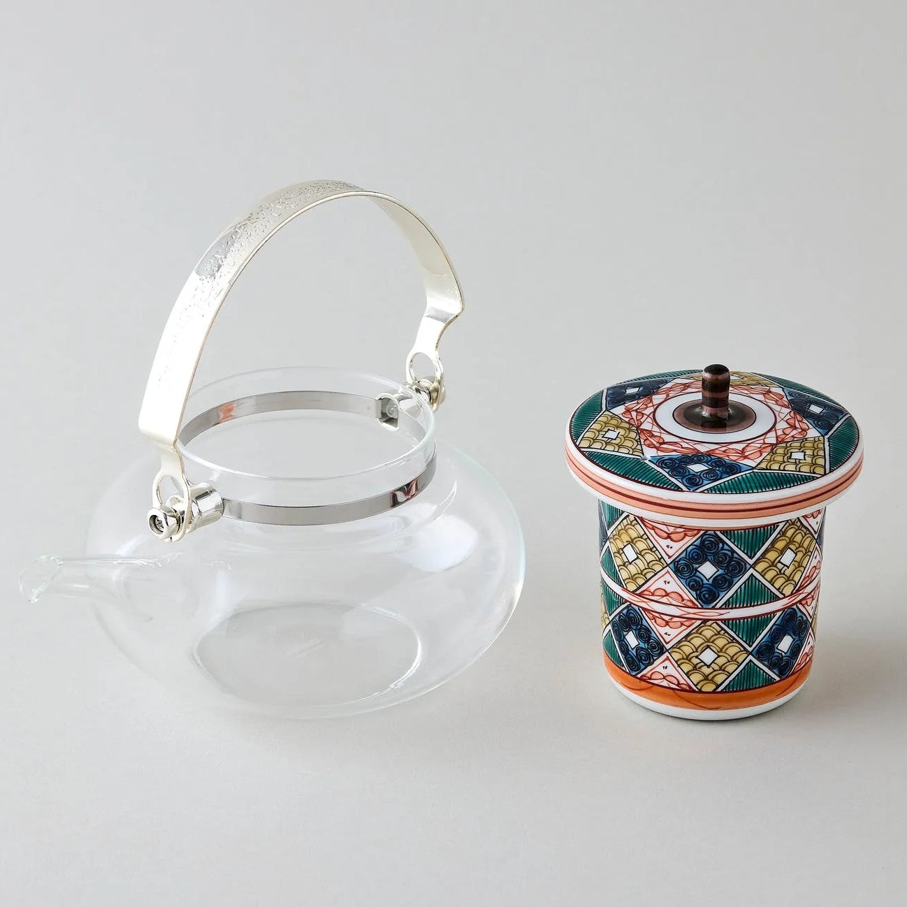 Kōdai Ko-Kutani glass teapot with diamond motif, elegant Japanese craftsmanship for tea lovers.