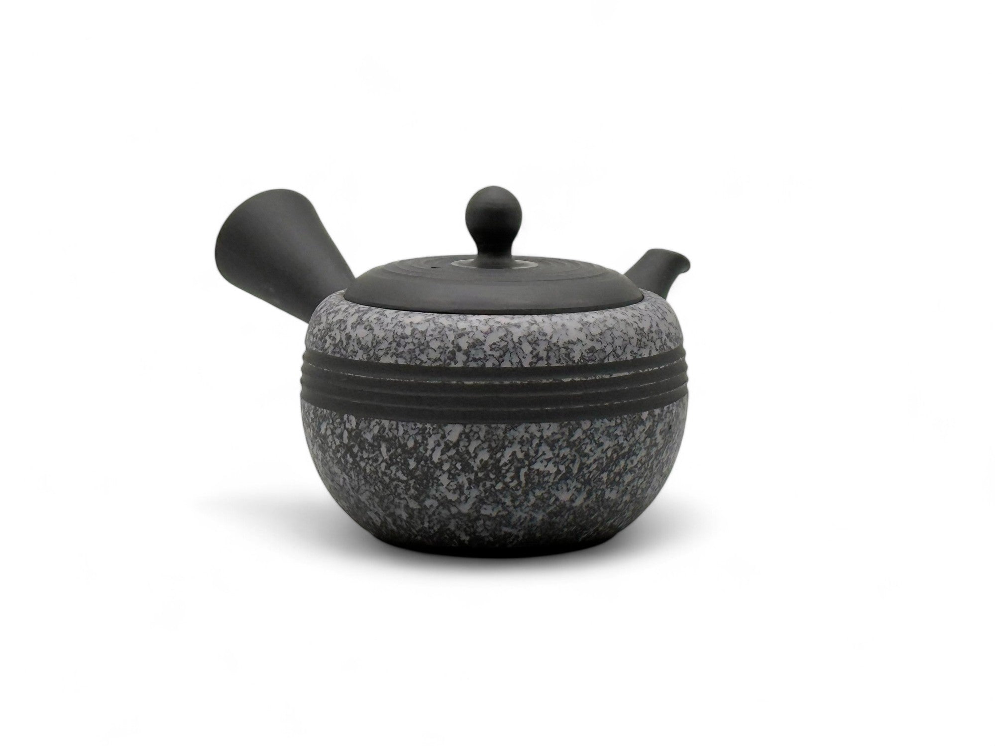 Komaru Gray Tokoname-yaki Kyusu Japanese teapot, traditional handcrafted ceramic for brewing green tea.