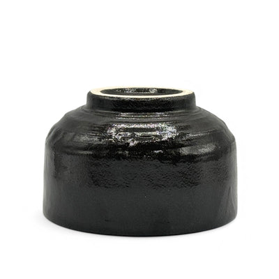 Kurogane Hake black Mino-yaki chawan by Genji Japanese matcha bowl handcrafted ceramic tea bowl.