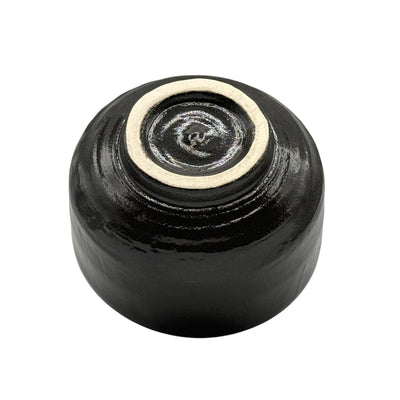 Kurogane Hake black Mino-yaki chawan by Genji Japanese matcha bowl handcrafted ceramic tea bowl.