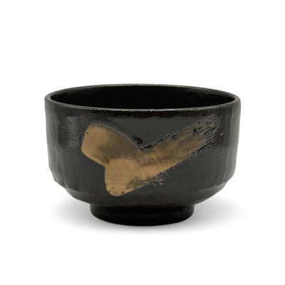 Kurogane Hake black Mino-yaki chawan by Genji Japanese matcha bowl handcrafted ceramic tea bowl.
