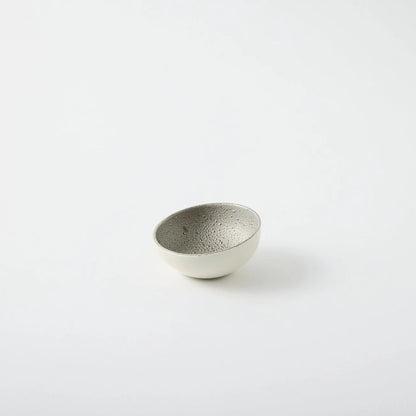 Marubi Japanese Utage small round bowl – handcrafted ceramic tableware for elegant and traditional Japanese dining.
