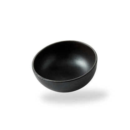 Marubi Japanese Utage small round bowl – handcrafted ceramic tableware for elegant and traditional Japanese dining.