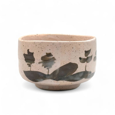Momoyama Sansui pink Mino-yaki chawan Japanese matcha bowl for traditional tea ceremony.