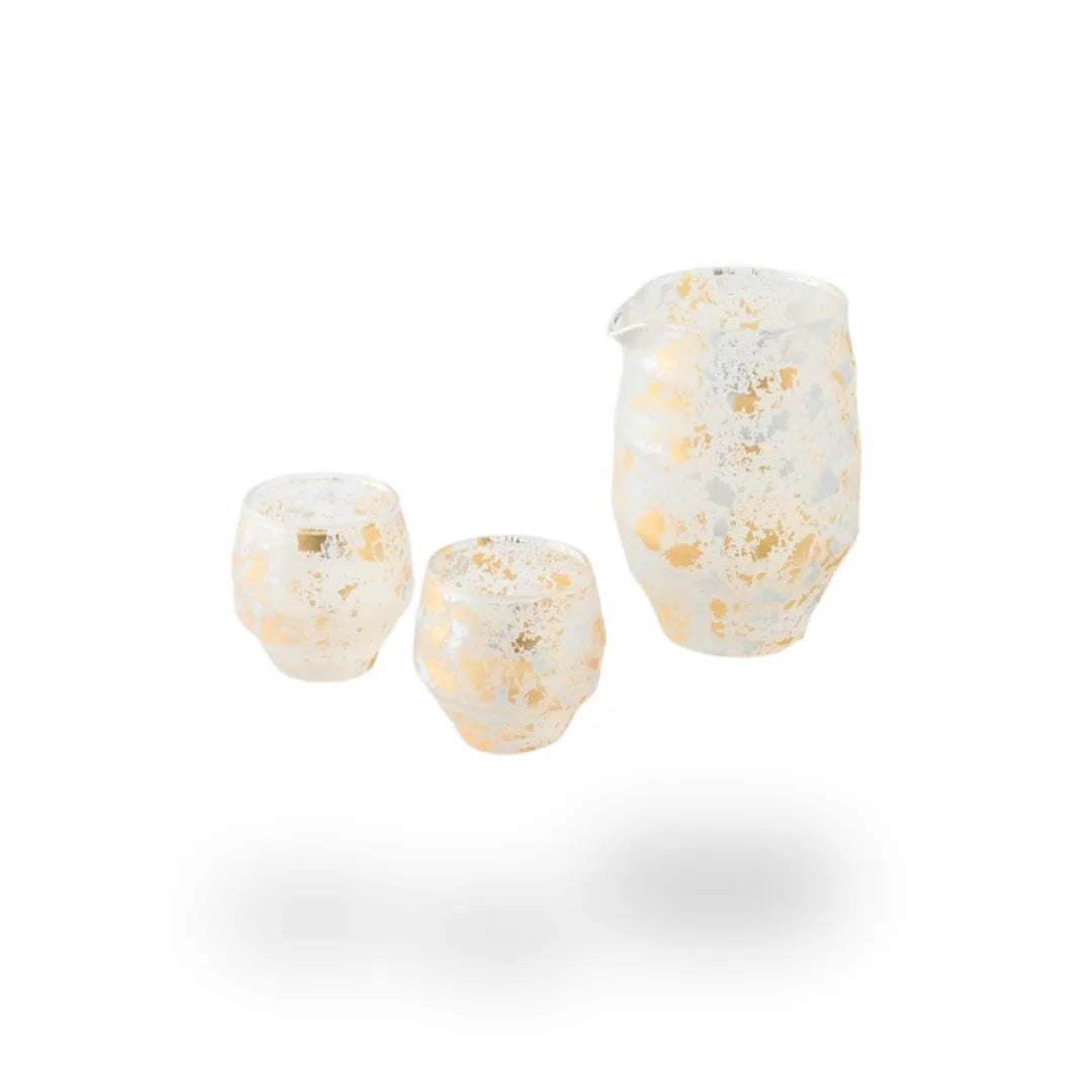 Reiki Sake Set – handcrafted Japanese sakeware with elegant, traditional design.