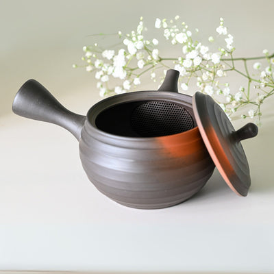 Satori Japanese Kyusu tea set – traditional ceramic teapot for authentic matcha and green tea ceremony.