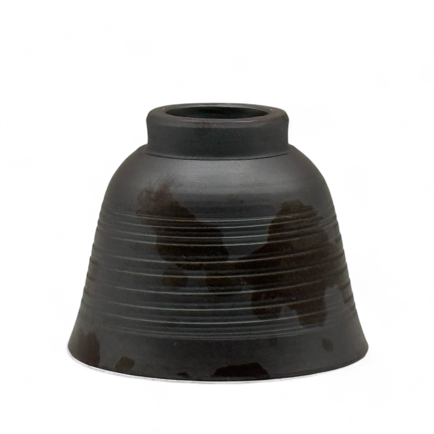 Handcrafted Mino-yaki Yunomi Japanese Sencha teacup with traditional glaze, perfect for daily tea rituals.