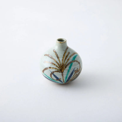 Susuki Tesai Kabin Japanese flower vase, handcrafted ceramic for traditional ikebana and home décor display.