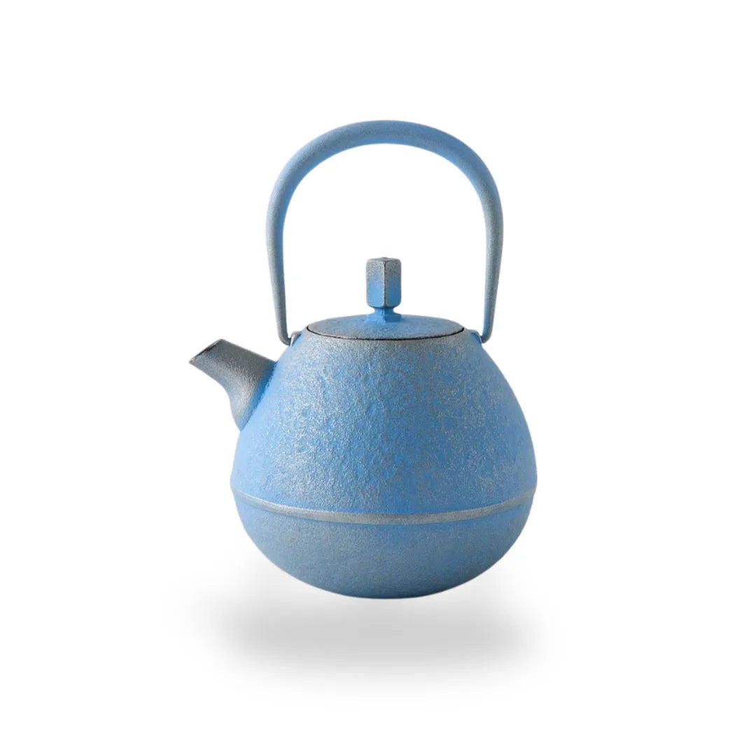 Tamayu Nambu ironware egg teapot – handcrafted Japanese cast iron kyusu for elegant tea brewing.