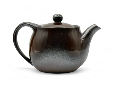 Toffee brown Banko-yaki Kyusu Japanese teapot, handcrafted ceramic teaware perfect for brewing green tea.