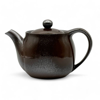 Toffee brown Banko-yaki Kyusu Japanese teapot, handcrafted ceramic teaware perfect for brewing green tea.