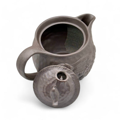 Handcrafted Tori Tobidashi Banko-yaki Kyusu Japanese teapot for authentic green tea brewing, featuring traditional side handle design.
