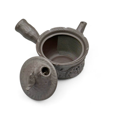 Handcrafted Tori Tobidashi Ko Banko-yaki Kyusu Japanese teapot for green tea, with bird motif and side handle.