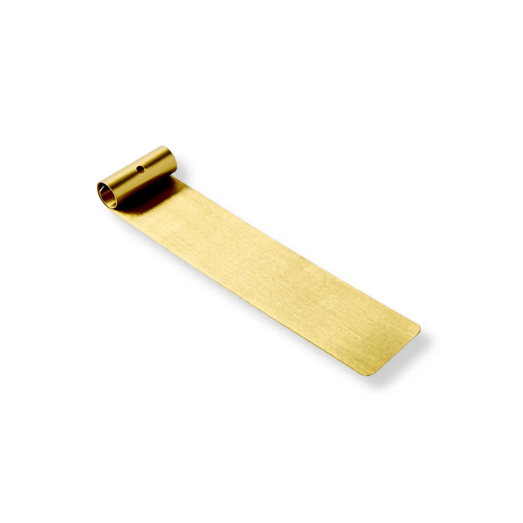 Un’en Japanese brass long incense holder for meditation, home décor, and serene aromatic experiences.
